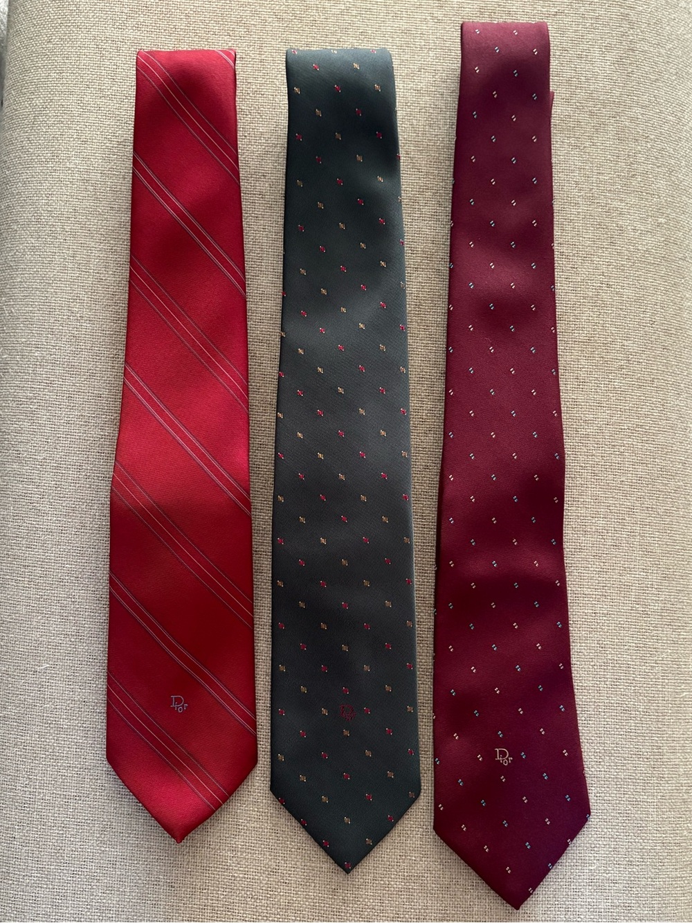 EUC Menโs Vintage CHRISTIAN DIOR Bundle of Three Ties (Red, Gray, Maroon)